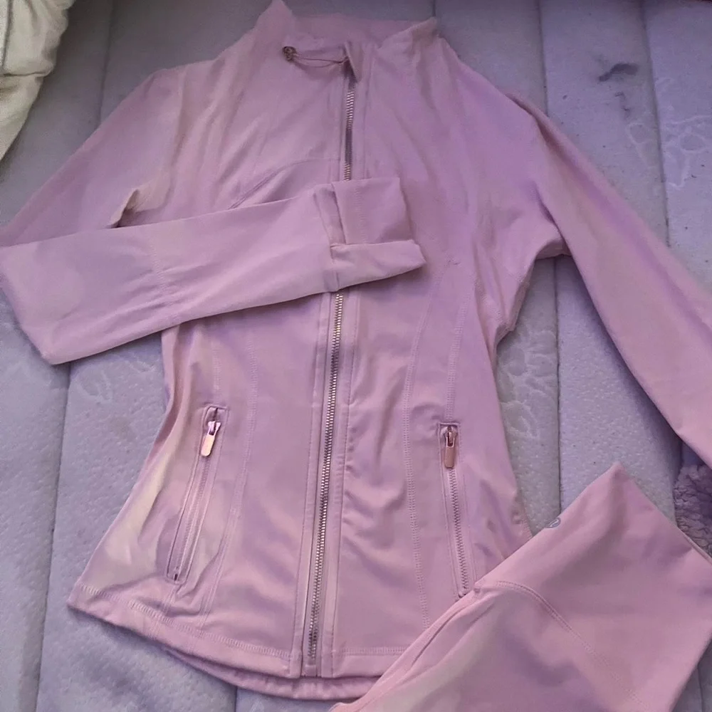 Lululemon Lavender Activewear Set - Picture 2 of 2